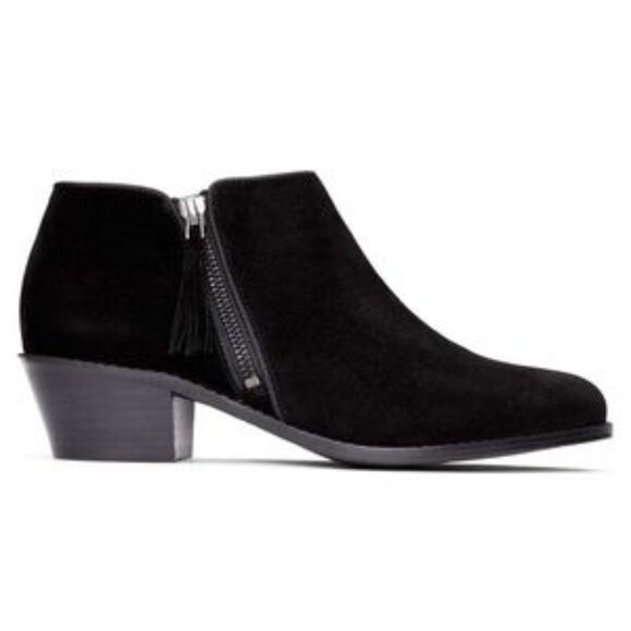 Vionic Serena Suede Ankle Boots in Black - Picture 13 of 16